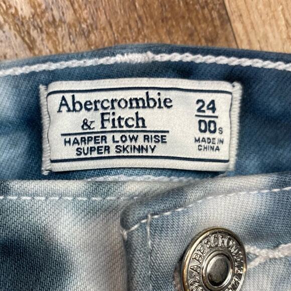 A&F Harper Low Rise Super Skinny Distressed Tie Dye Jean Shorts Size 24 / 00 - Picture 4 of 6